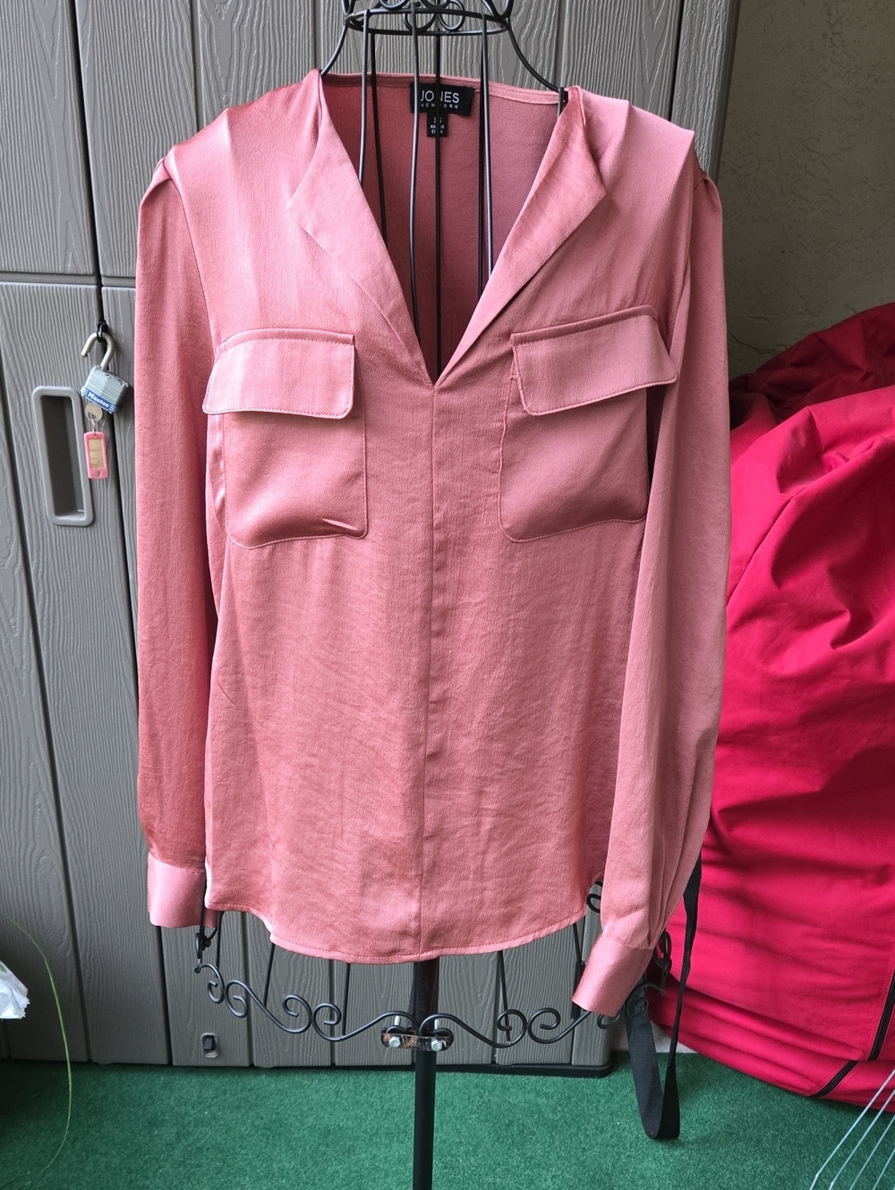 Jones New York Dusty Rose V-Neck Blouse